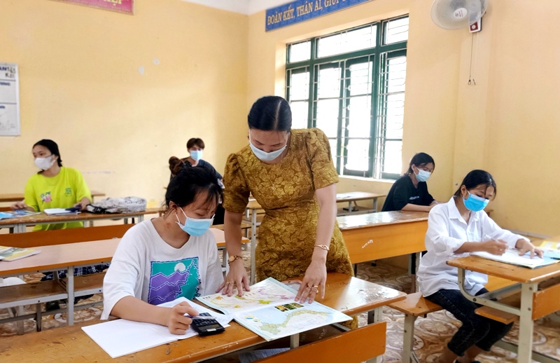 Bắc Giang: Tuyển dụng 560 giáo viên, giảng viên