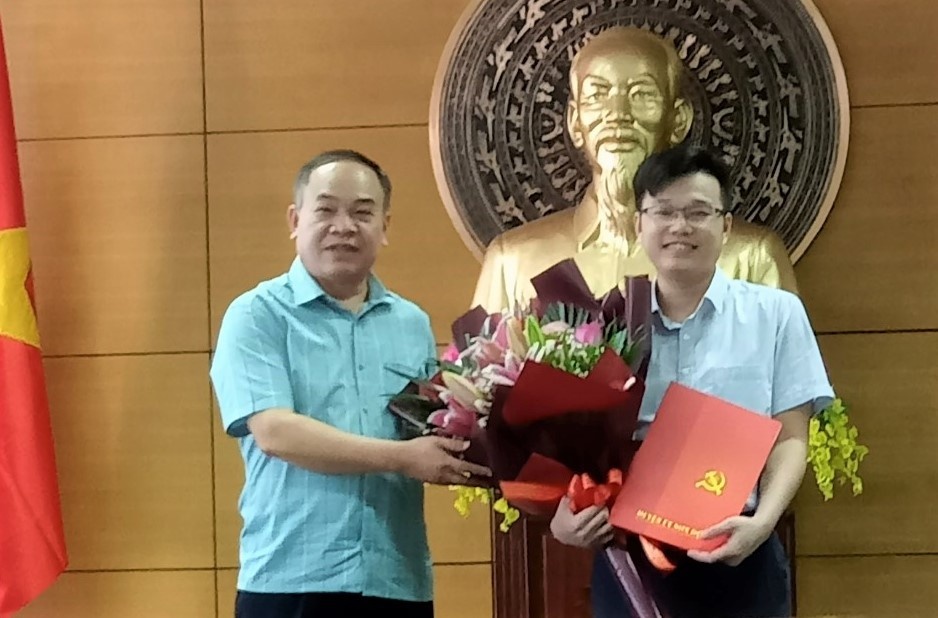 Đồng chí Vi Đình Tuyến được bổ nhiệm giữ chức Phó Chánh Văn phòng Huyện ủy