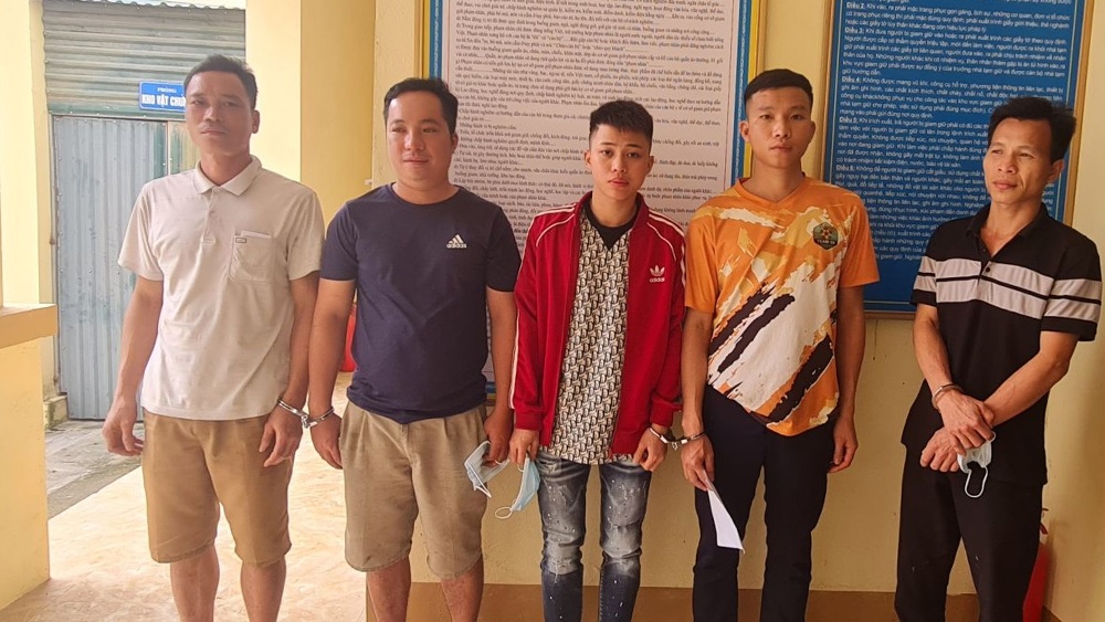 Sơn Động: Bắt giữ 5 đối tượng đánh bạc tại xã An Bá