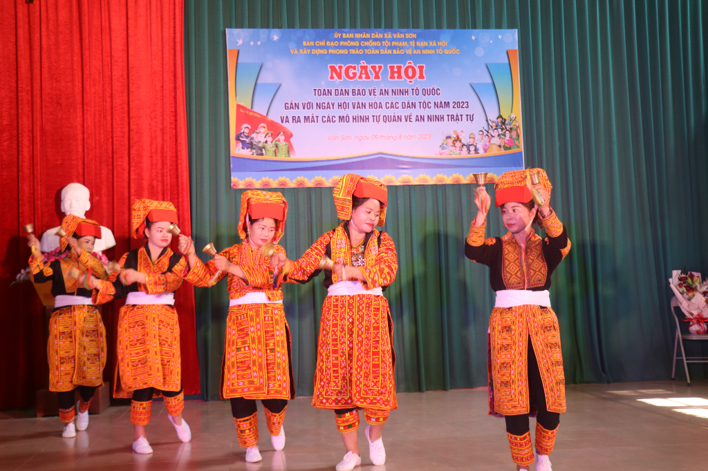 Ngày hội Toàn dân bảo vệ ANTQ tại xã Vân Sơn