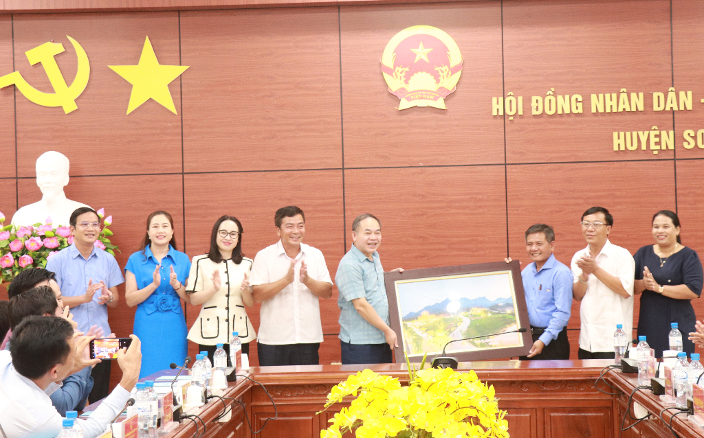 Hai huyện Sơn Động (Bắc Giang) và Bác Ái (Ninh Thuận) trao đổi kinh nghiệm thực hiện chương trình mục tiêu quốc gia