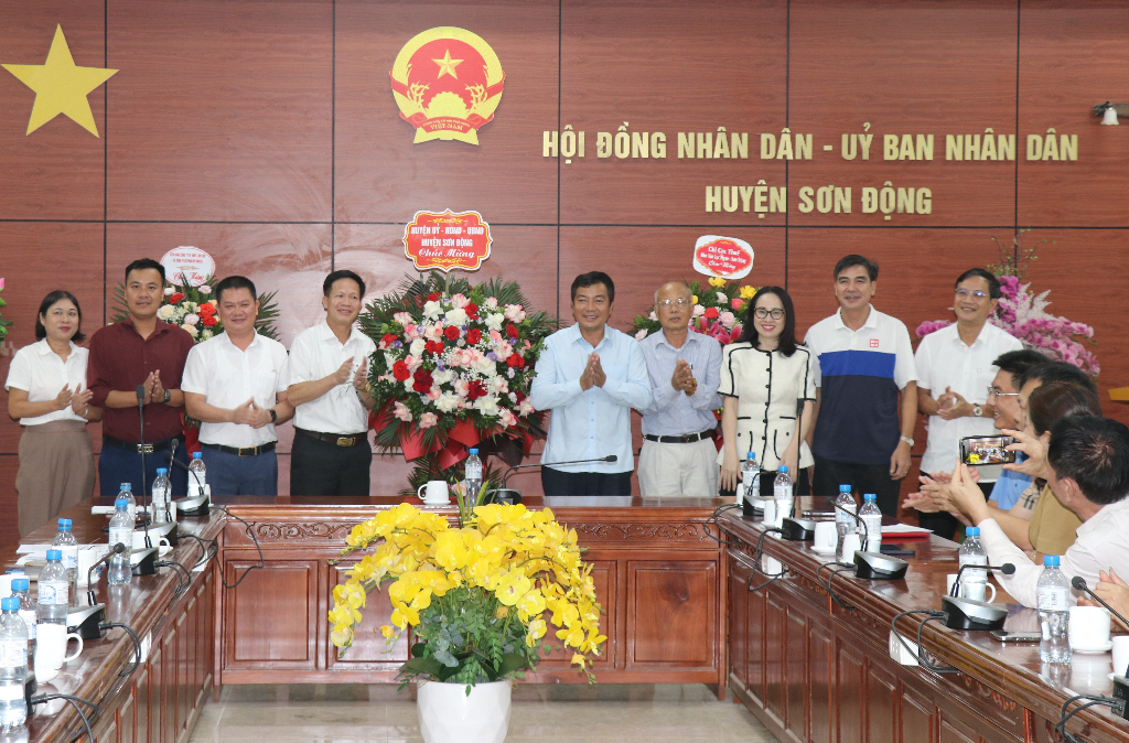 Sơn Động: Gặp mặt Hội doanh nghiệp nhân Ngày Doanh nhân Việt Nam