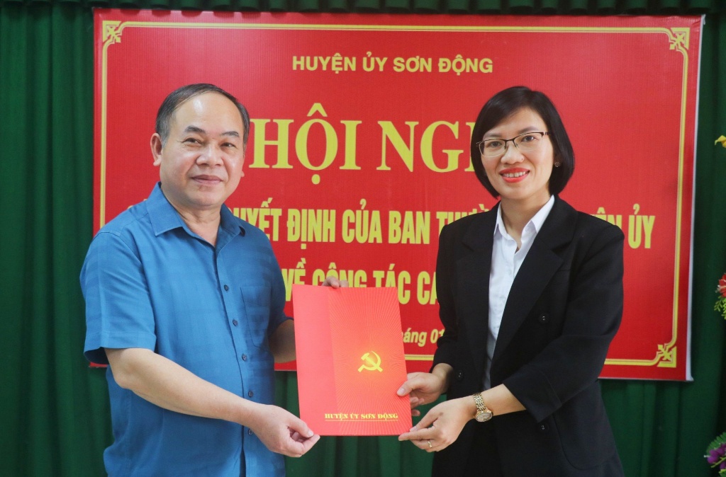 Đồng chí Nguyễn Thị Hương giữ chức Phó Trưởng ban Dân vận Huyện uỷ Sơn Động