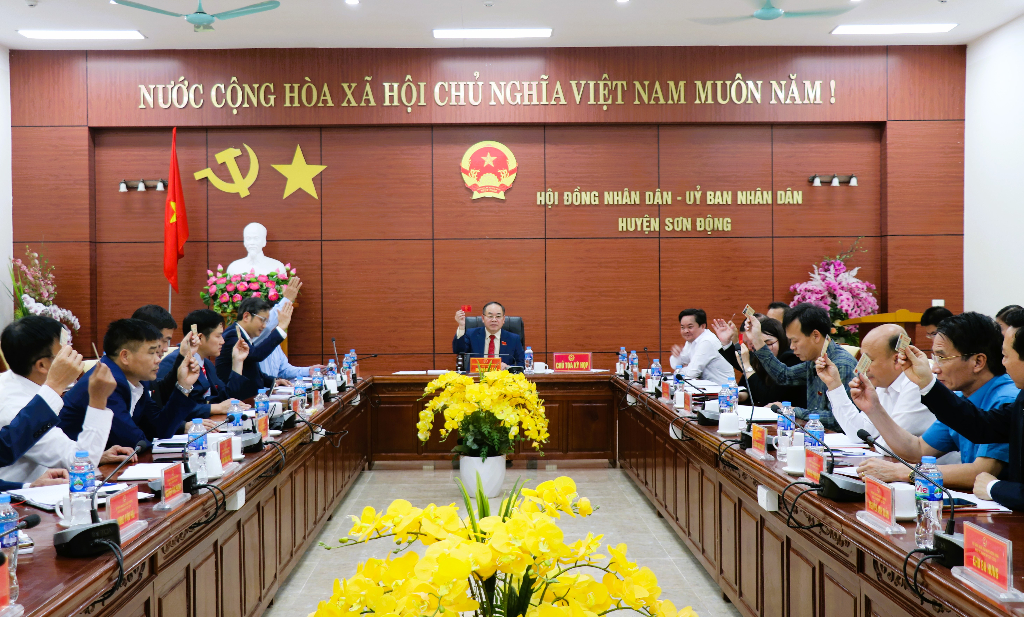 Kỳ họp chuyên chề HĐND huyện Sơn Động: Thông qua một số Nghị quyết bổ sung danh mục đầu tư công