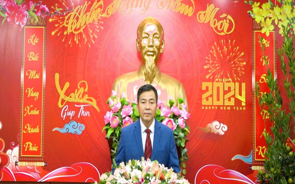 Chủ tịch UBND huyện Hoàng Văn Trọng chúc mừng năm mới - Xuân Giáp Thìn 2024