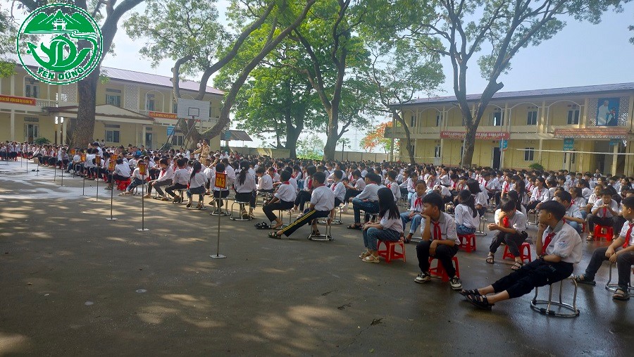 Trường THCS Yên Lư tuyên truyền ngoại khóa cho hơn 1.000 học sinh|