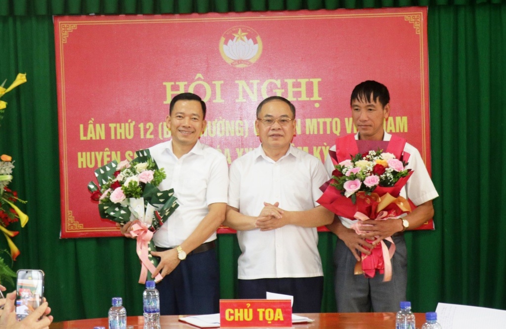 Đồng chí Nguyễn Quang Toàn giữ chức Phó Chủ tịch Ủy ban MTTQ huyện Sơn Động|https://sondong.bacgiang.gov.vn/chi-tiet-tin-tuc/-/asset_publisher/C55IVjY8YjNe/content/-ong-chi-nguyen-quang-toan-giu-chuc-pho-chu-tich-uy-ban-mttq-huyen-son-ong