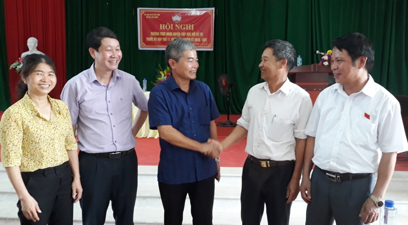 Đồng chí Hoàng Mi Ca tiếp xúc cử tri 3 xã Hữu Sản, An Lạc, Vân Sơn