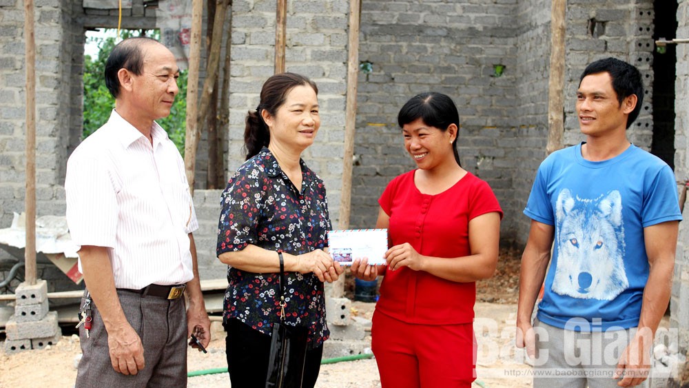 Bà Nguyễn Thị Nga: Còn sức, tôi còn giúp đỡ mọi người