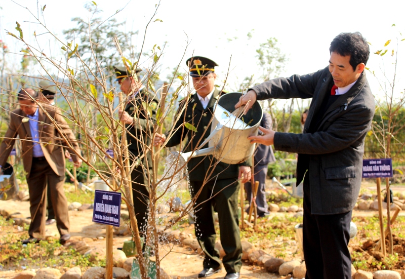 Sơn Động: Phát động Tết trồng cây tại Khu du lịch tâm linh- sinh thái  Tây Yên Tử