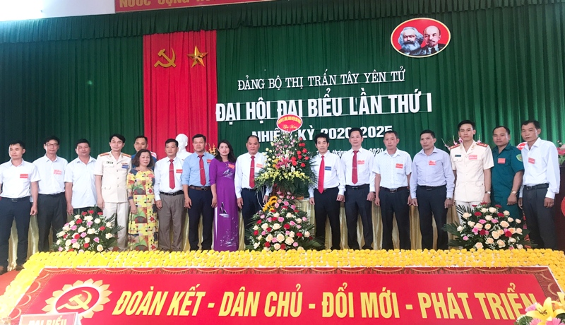 Ông Nguyễn Văn Ánh tiếp tục được bầu giữ chức Bí thư Đảng ủy thị trấn Tây Yên Tử