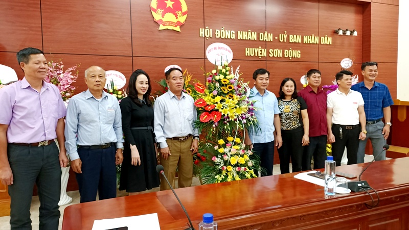 Sơn Động gặp mặt doanh nghiệp, doanh nhân  nhân ngày Doanh nhân Việt Nam