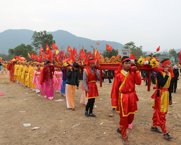 Lễ hội truyền thống Đền Vua bà - Miếu Đức ông xã An Lập rằm tháng Giêng 2014