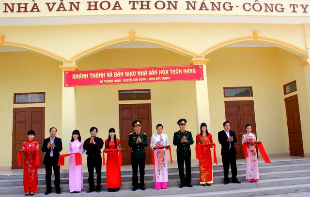 Công ty TNHH một thành viên 45 tổ chức khánh thành bàn giao nhà văn hóa thôn Náng xã Thanh Luận